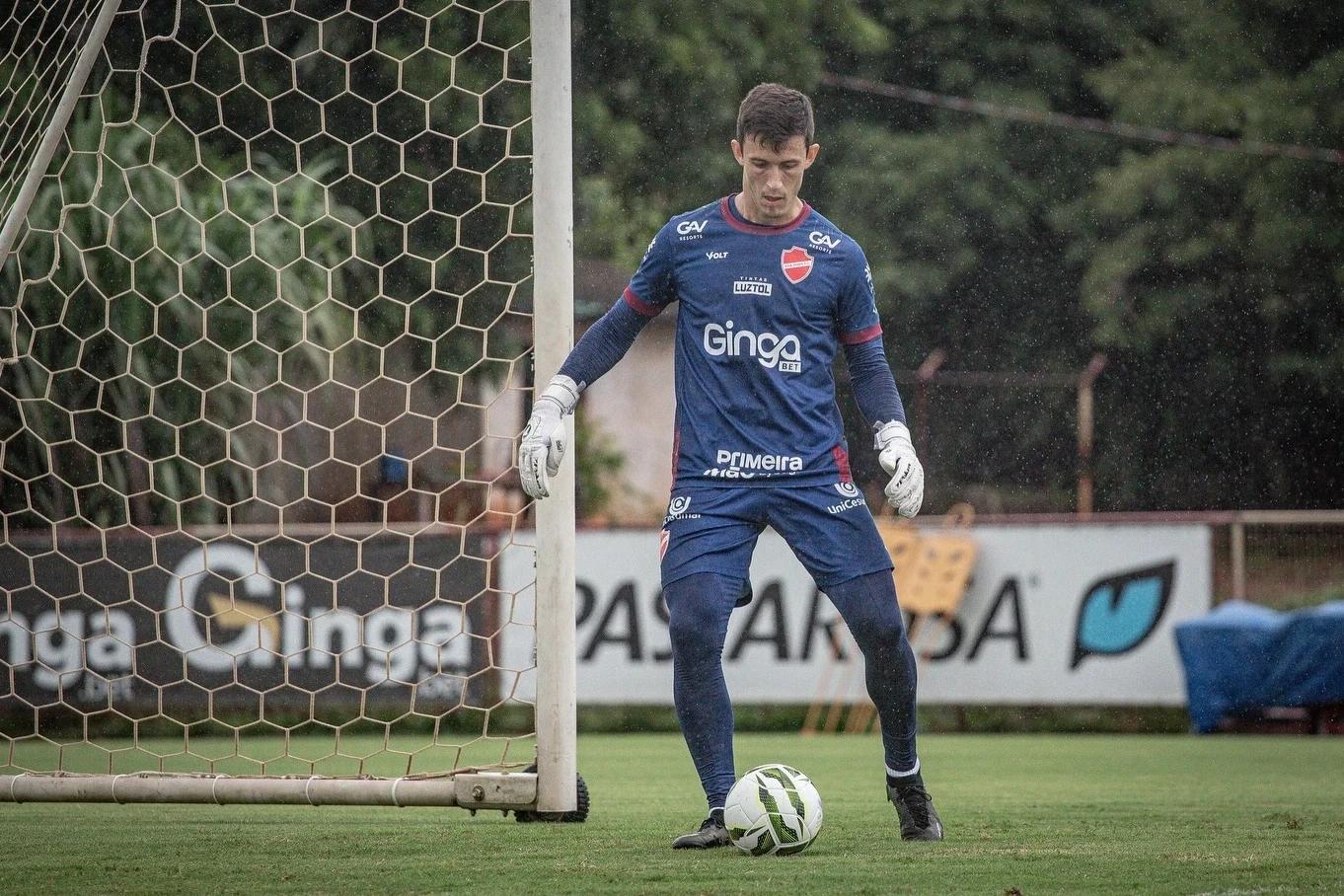 Criciúma anúncia novo goleiro para Série B do Brasileirão