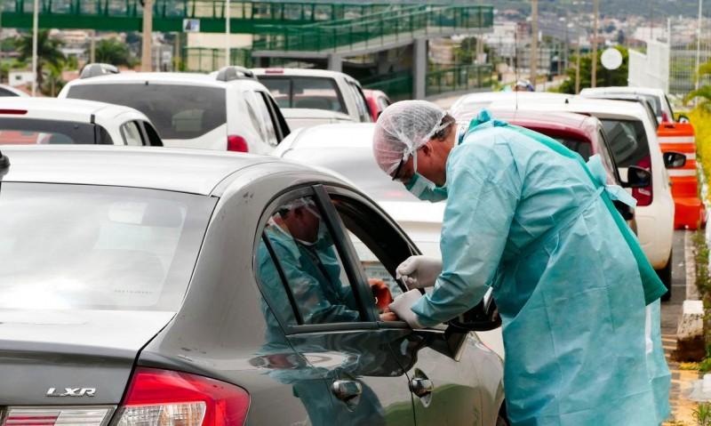 Cocal do Sul inicia vacinação em sistema drive-thru