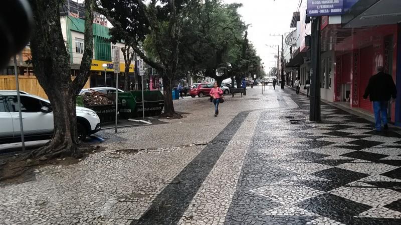Araranguá: tráfego de veículos será fechado para reforma no calçadão