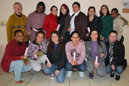 Abadeus forma nova turma de Costura Industrial