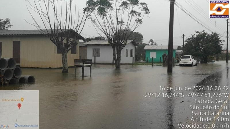 Defesa Civil alerta para risco de deslizamentos nos municípios do Extremo Sul de Santa Catarina 