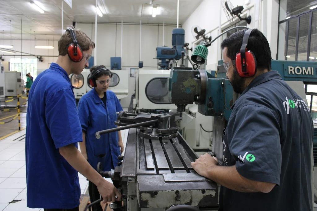 Colégio Satc amplia prazo de matrículas dos cursos técnicos noturnos