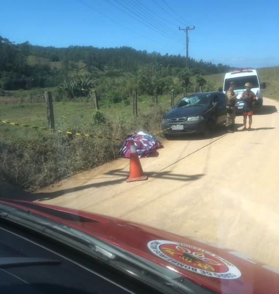 Ciclista morre após ser atropelado por carro em Orleans 