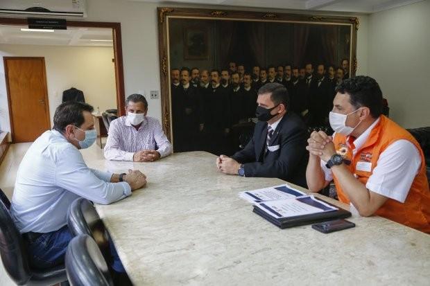 Governo do Estado destina R$ 3 milhões para compra de reservatórios e transporte de água