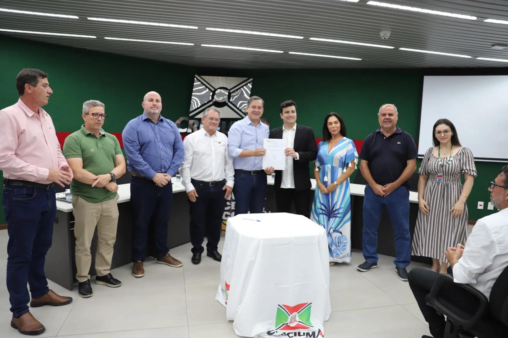 Governo de Criciúma empossa novos superintendentes para reforçar gestão descentralizada