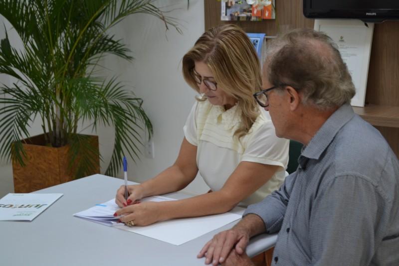 Unesc e Sicredi firmam parceria para curso de Extensão a Distância