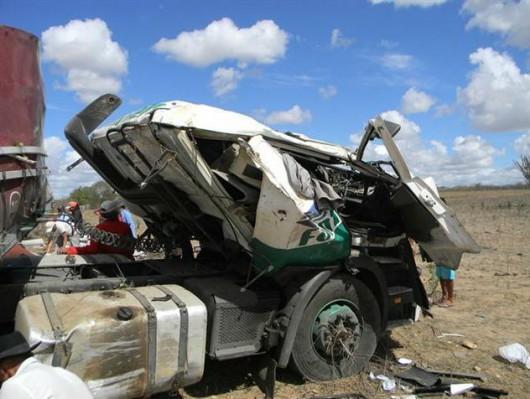 Caminhoneiro de Orleans morre em acidente na Bahia