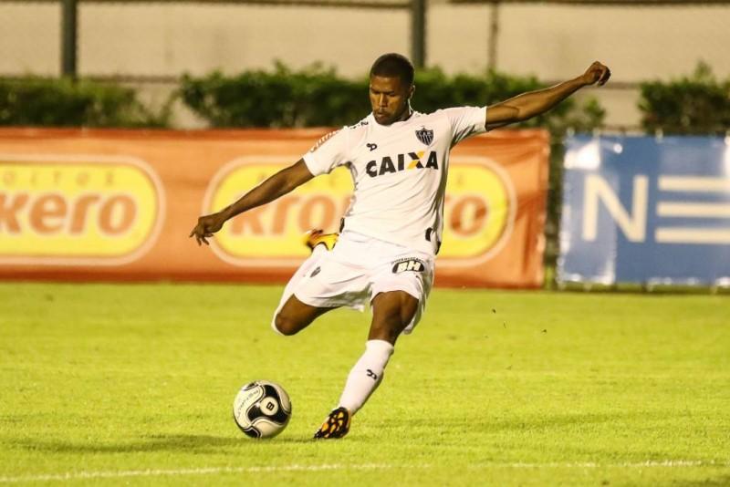 Carlos César: o novo reforço do Criciúma
