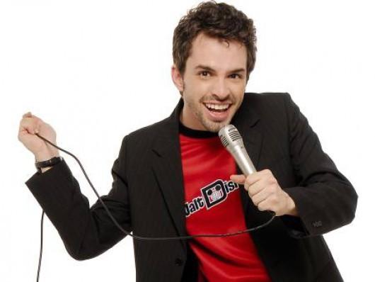 Humorista Bruno Motta estará com seu stand-up comedy em Criciúma
