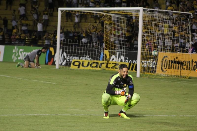 PODCAST -  Vitória e Criciúma, o jogo de lados opostos