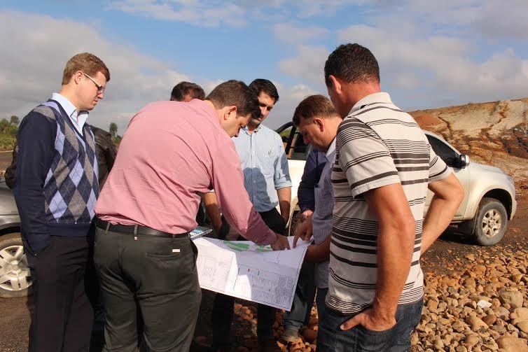Técnicos estudam reabertura de estrada entre bairros de Forquilhinha
