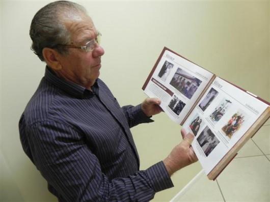 Agricultor apresenta a história da família Westrup em livro