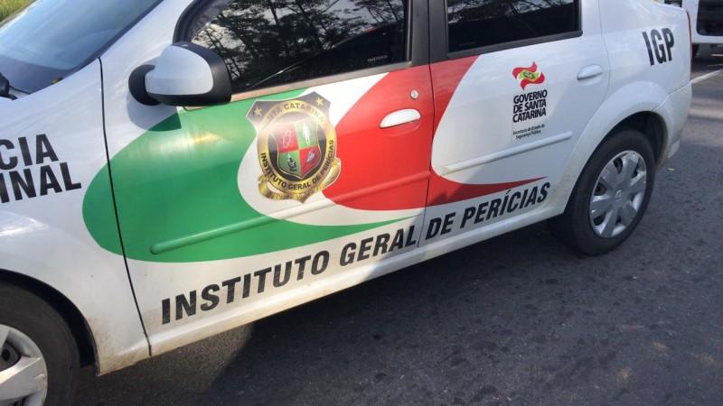 Motociclista de 21 anos morre após colidir contra árvore em Ermo