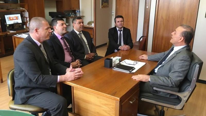 Em Brasília, a luta por uma sede para a Câmara