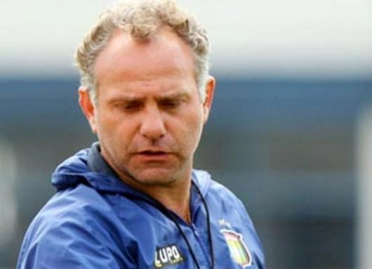 Fim de semana de caça ao novo técnico