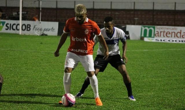 Com gol de pênalti, Inter de Lages vence Atlético Tubarão