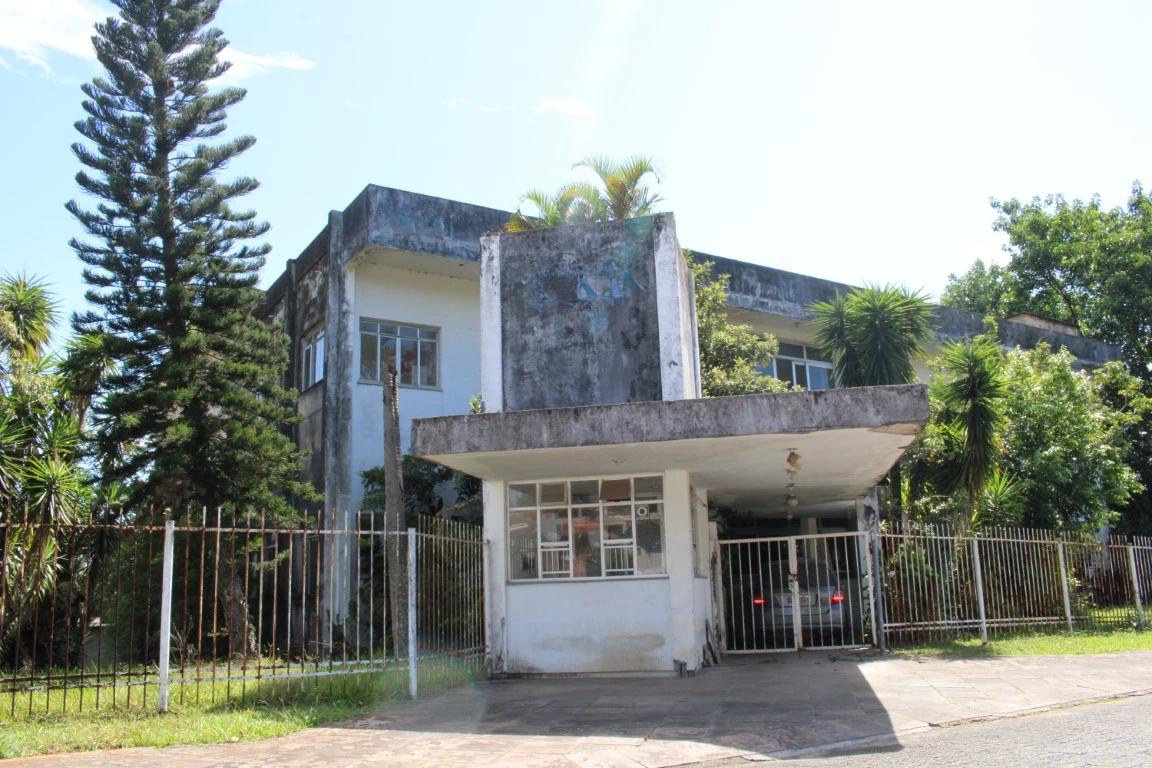 Governo de Criciúma recebe chaves de imóvel onde será construído o Centro de Atendimento ao Autista