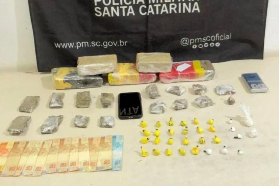 PM apreende mais de 2,6 quilos de maconha em Araranguá