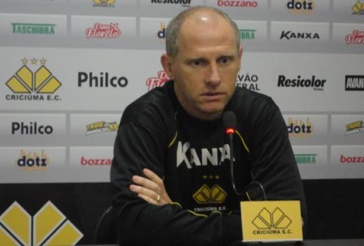 Sílvio Criciúma acredita em mais comprometimento da equipe tricolor