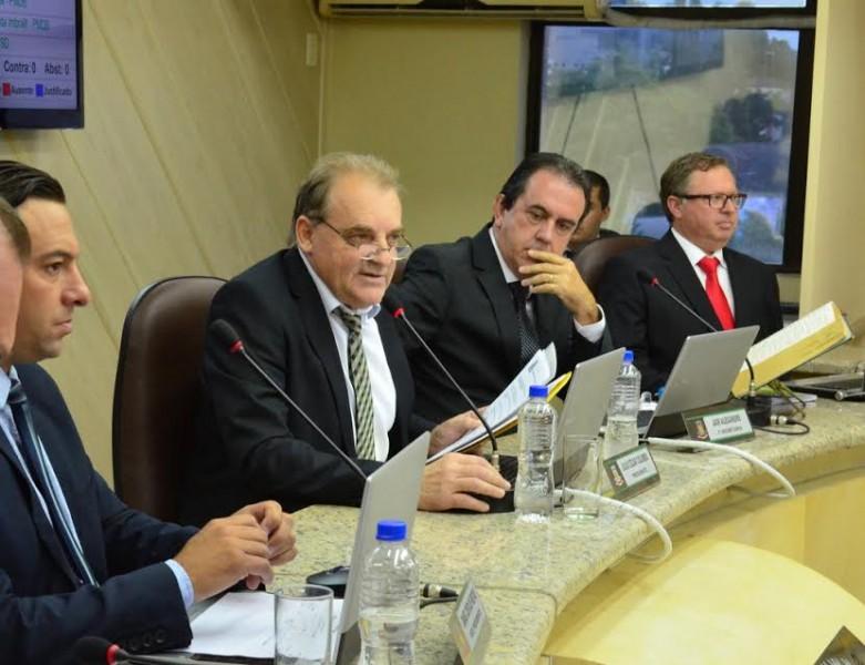 Vem aí o pacote de economia da Câmara