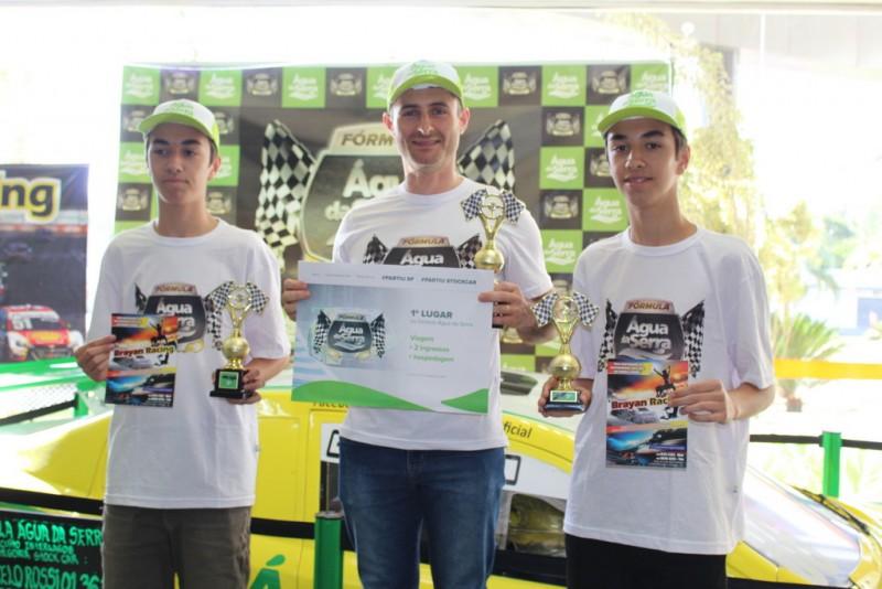 Campeão nos simuladores vai assistir Stock Car em Interlagos