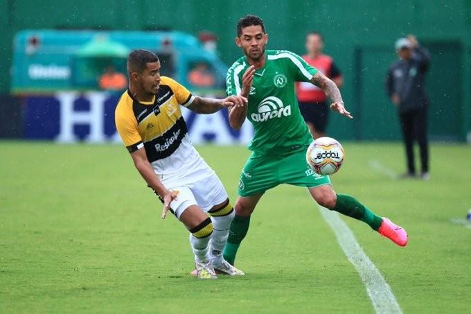 FCF vai retomar o Campeonato Catarinense e Criciúma e Chapecoense devem jogar em Jaraguá do Sul