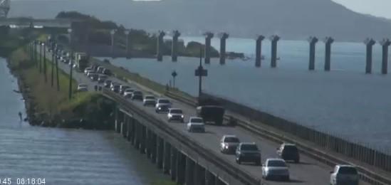 Movimentação começa a se intensificar na ponte de Laguna 