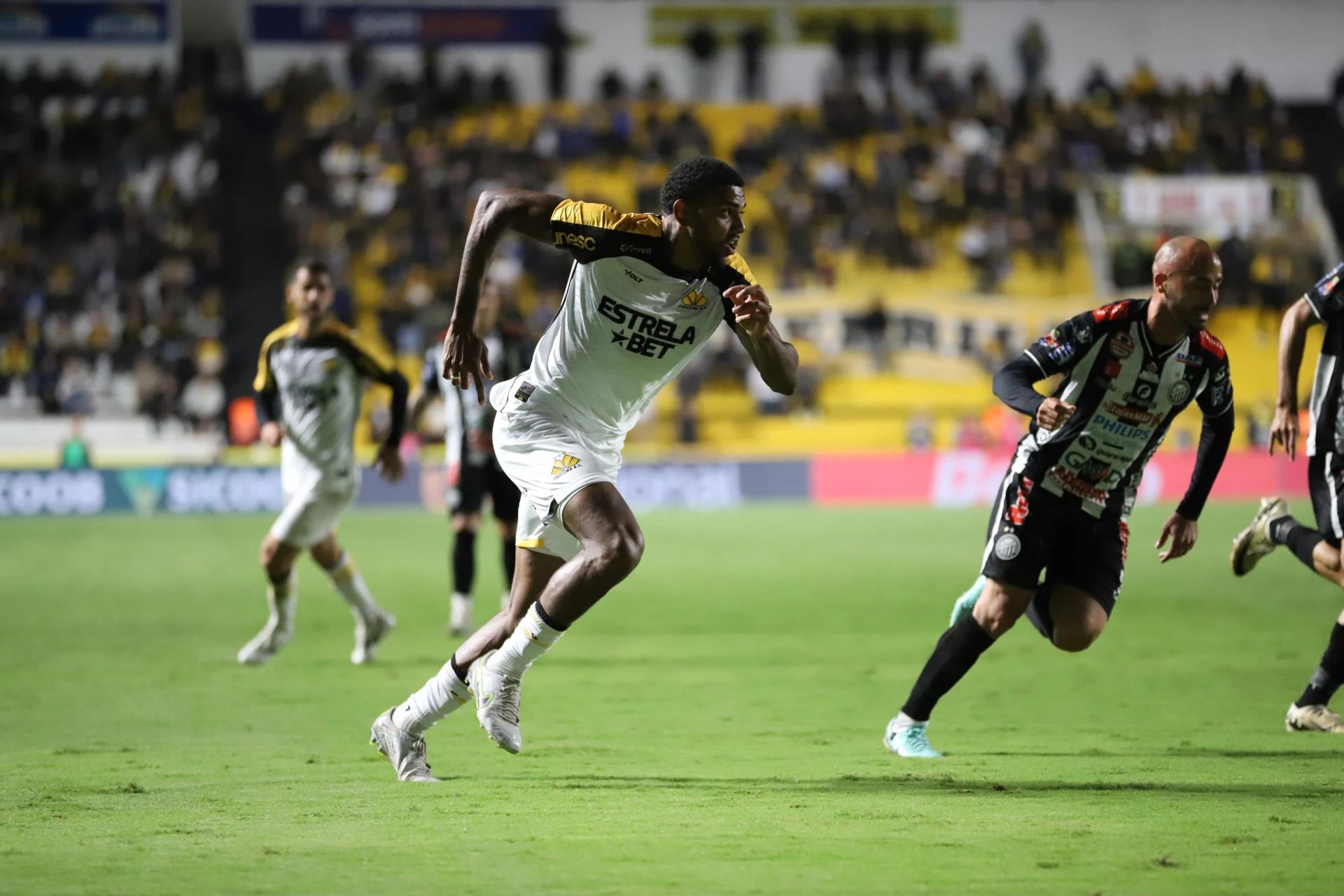 Criciúma terá que pagar multas para usar três atacantes contra o Red Bull Bragantino