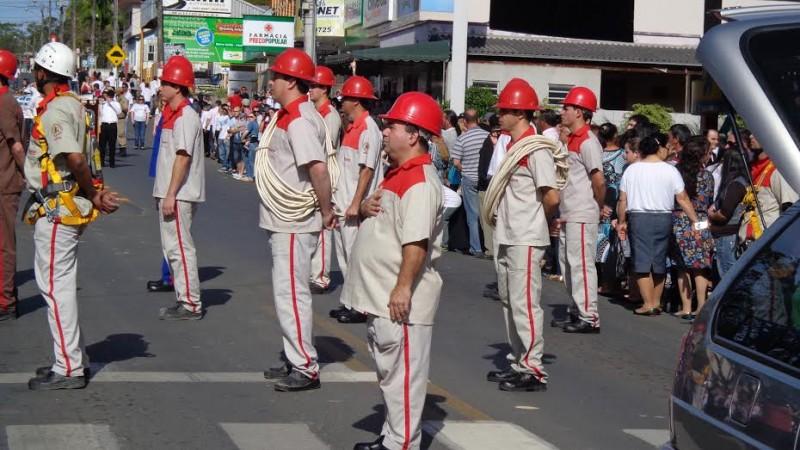 Brigada de Bombeiros Voluntários Eliane, há 34 anos guardando vidas