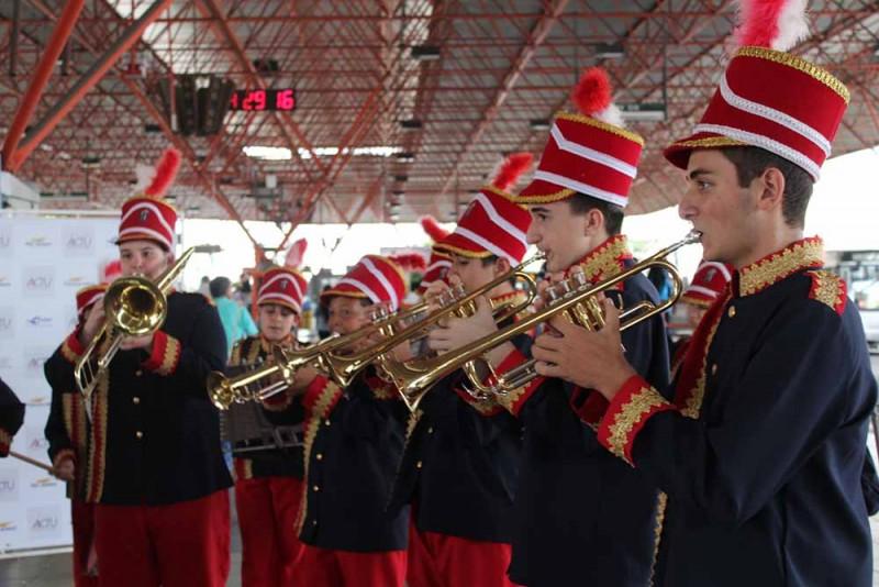 Banda Marcial Rogacionista se apresenta no Terminal Central