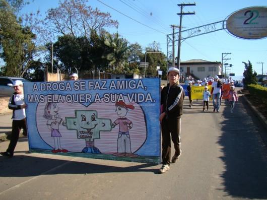 Caminhada contra as drogas