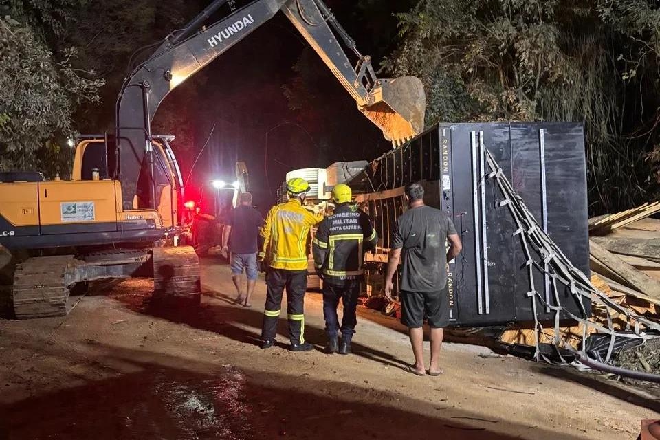 Casal morto em acidente na SC-435 é identificado; Prefeitura e Câmara se manifestam