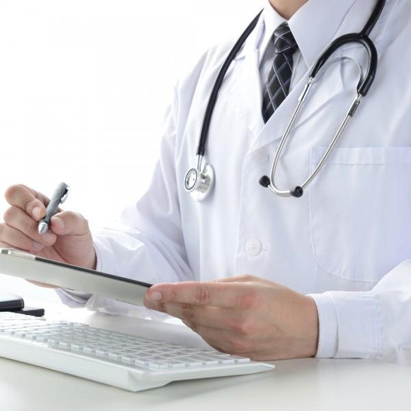 Sem passar por consulta, funcionário falsifica atestado médico para faltar ao trabalho em Criciúma