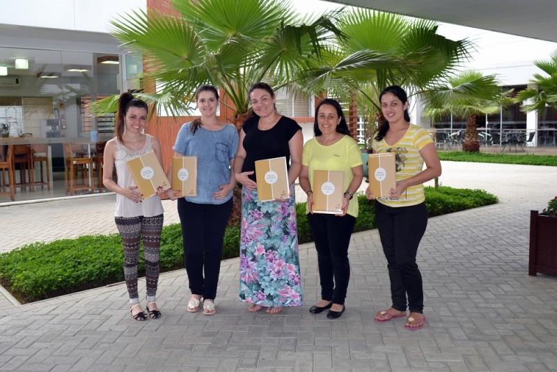 Gestantes recebem atenção especial em ação da La Moda
