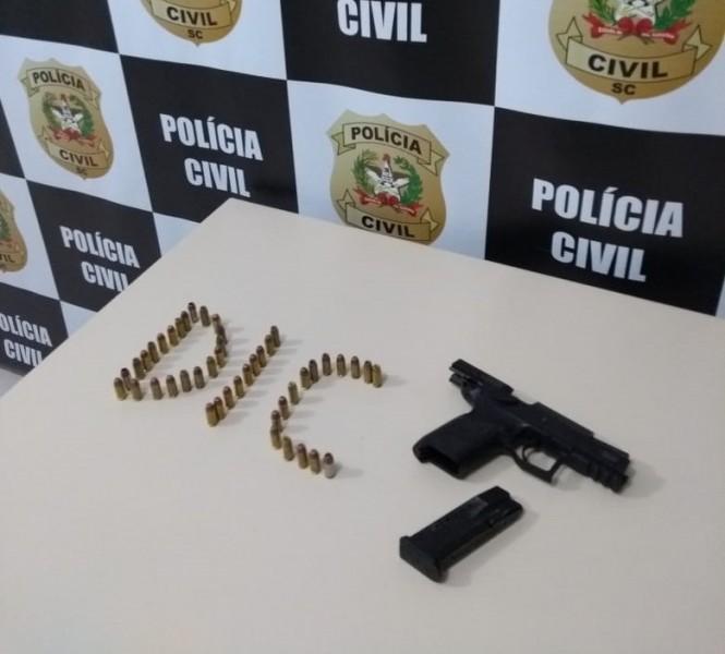 Homem é preso com revólver e munições em Tubarão 