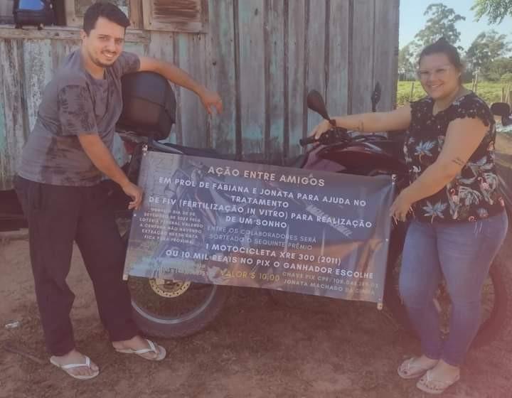 Casal promove rifa solidária para ajudar no tratamento gestacional 