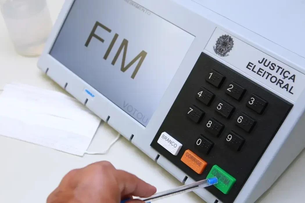 Mais de 5 milhões de pessoas podem ter o título de eleitor cancelado
