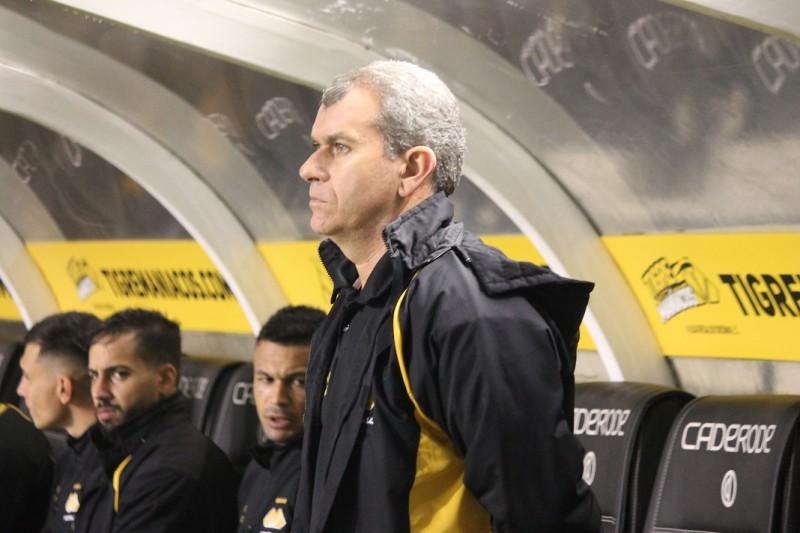 Vitória diante do Sampaio Corrêa mostra a força do Criciúma, avalia Tencati: 'Reagimos