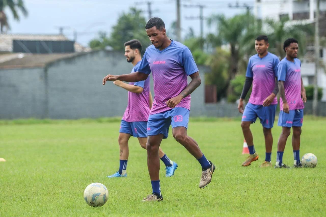 Caravaggio inicia preparação para enfrentar o Joinville neste domingo