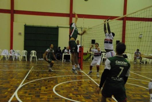  Criciúma fica com o vice no vôlei masculino 