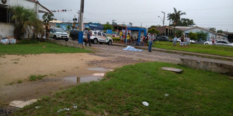 Homem morre após ser agredido e atingido por tiros em Içara