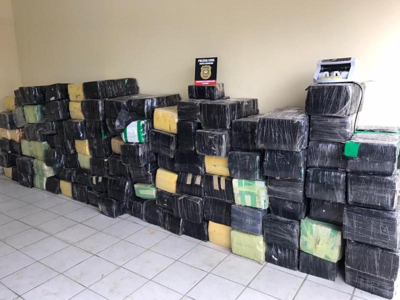 Polícia Civil de Içara apreende duas toneladas de maconha em Criciúma