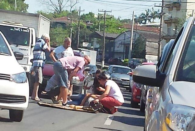 Pedestre é atropelada na Avenida Centenário