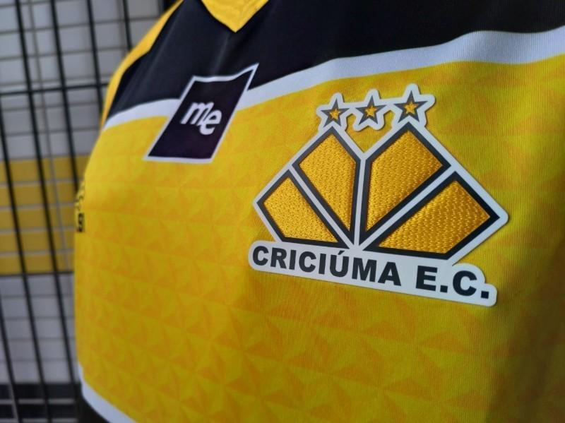 Criciúma anuncia concurso para escolher novo uniforme do clube