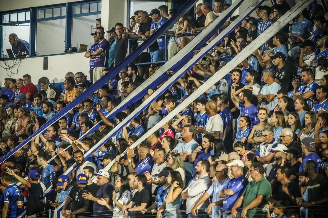 Caravaggio inicia venda de ingressos para confronto com o Avaí