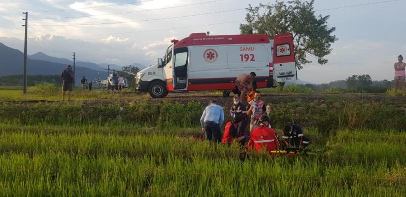 Motociclista perde o controle da direção e fica ferido em Nova Veneza