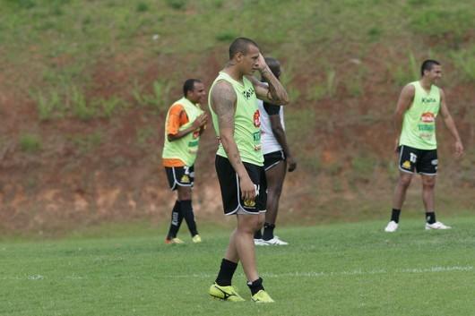 França é dúvida para o jogo decisivo deste sábado