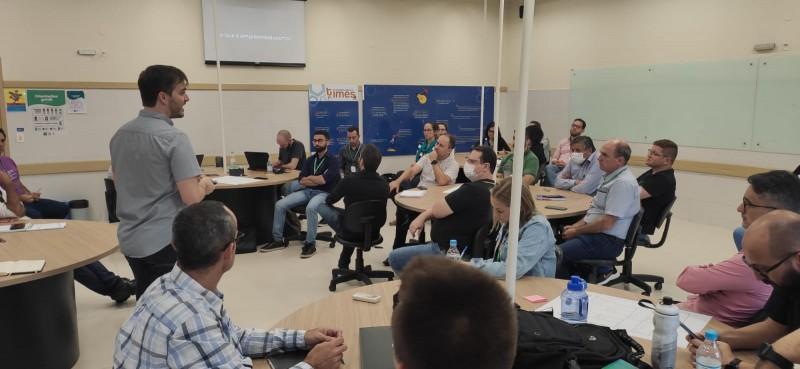 Professores da UniSatc participam de capacitação sobre os Projetos Finais de Curso 