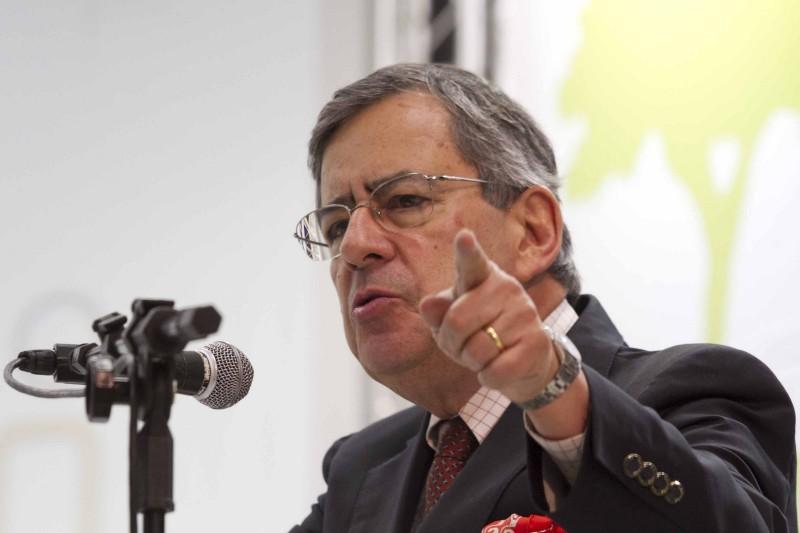 Cenário econômico é tema da palestra de Paulo Henrique Amorim em Criciúma