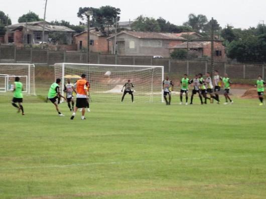 Diego Oliveira no time titular do Tigre